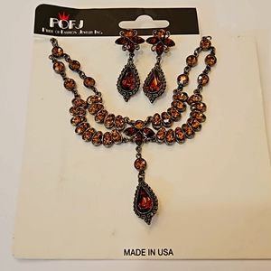 NWT BROWN 2 PIECE‎ NECKLACE EARRINGS SET